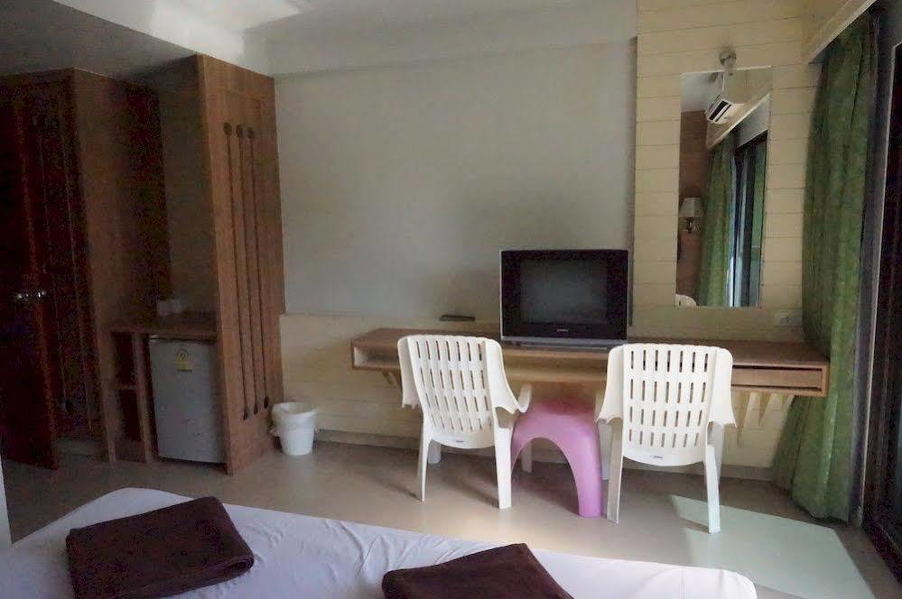 ホテル P.K. マンション Ao Nang エクステリア 写真